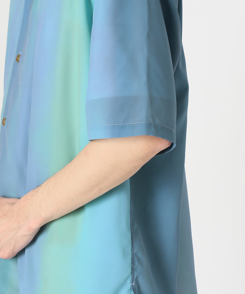 EDIFICE（エディフィス）の「グラデーションプリント オープンカラー 半袖シャツ (バーティカル)（シャツ/ブラウス・メンズ・ライトブルー/ピンク/ネイビー・LARGE/MEDIUM）」の5枚目の写真