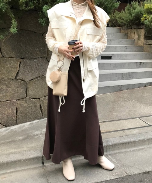 INGNI（イング）の「ミリタリーベスト（ミリタリージャケット・レディース・ブラック/カーキ/アイボリー・M）」の9枚目の写真