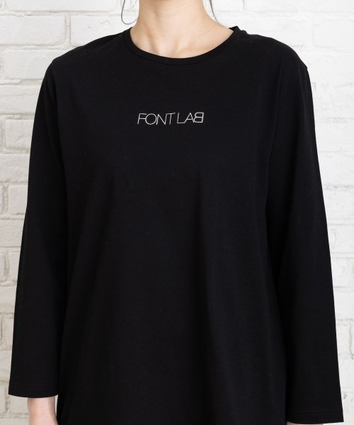 sabstreet my standard(サブストリートマイスタンダード)の「FONTLAB FONTLAB箔ロゴプリント(Tシャツ/カットソー・レディース・ネイビー/ブラック・9号)」の16枚目の写真