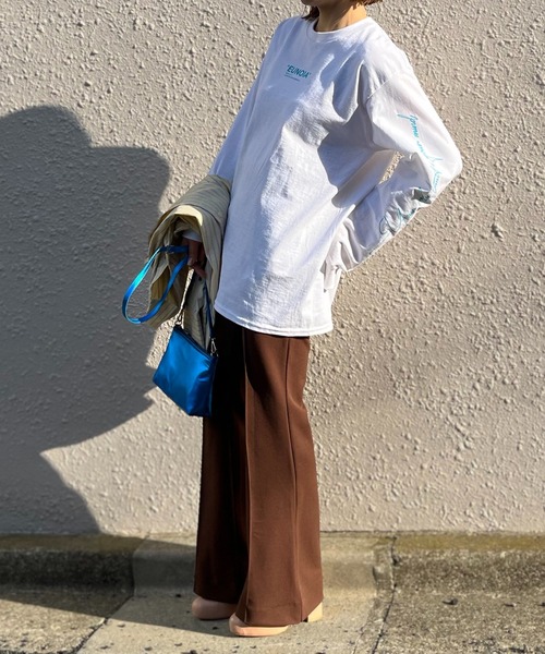 mi via loca（ミヴィアロカ）の「GILDAN 袖ロゴプリントロングスリーブTシャツ 【MVL003 ※2A】（Tシャツ/カットソー・レディース・ブラック/ホワイト×ブラック/ホワイト系その他/ベージュ・MEDIUM/X-LARGE）」の11枚目の写真