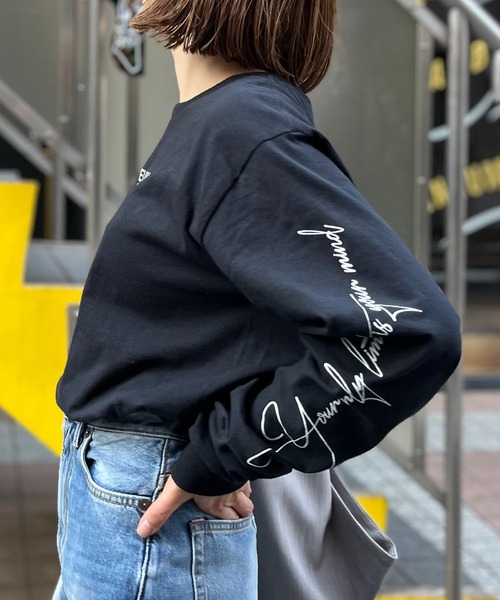 mi via loca（ミヴィアロカ）の「GILDAN 袖ロゴプリントロングスリーブTシャツ 【MVL003 ※2A】（Tシャツ/カットソー・レディース・ブラック/ホワイト×ブラック/ホワイト系その他/ベージュ・MEDIUM/X-LARGE）」の22枚目の写真