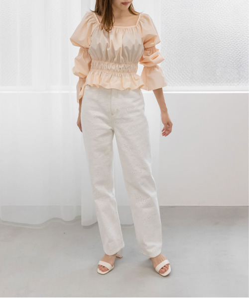 シャーリングデザインブラウス