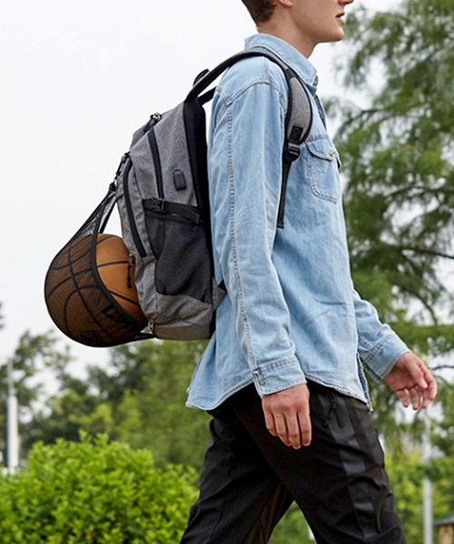 florist（フローリスト）の「【4タイプ展開】ボール収納付き！ユニセックス スマートリュック/バックパック/スポーツバッグ（バックパック/リュック・レディース・グレー系1/ブラック系4/ブラック系3/ブラック系2/グレー系4/グレー系3・FREE）」の8枚目の写真