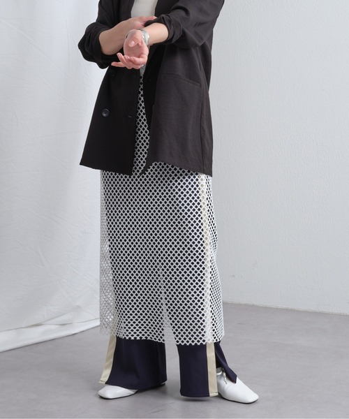 COLONY 2139（コロニートゥーワンスリーナイン）の「カットメッシュスカート（スカート・レディース・ホワイト/ブラック・FREE）」の15枚目の写真