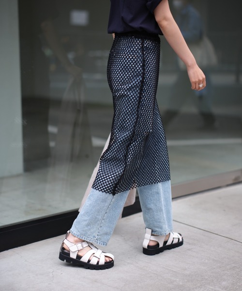 COLONY 2139（コロニートゥーワンスリーナイン）の「カットメッシュスカート（スカート・レディース・ホワイト/ブラック・FREE）」の8枚目の写真