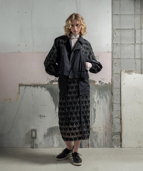 mintdesigns（ミントデザインズ）の「WALL PAPER SKIRT / ウォールペーパースカート（スカート・レディース・グレー/ブラック・2）」の14枚目の写真