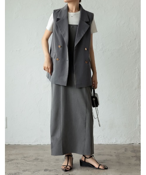 Re:EDIT（リエディ）の「[2023 SUMMER COLLECTION][低身長サイズ有]金ボタンノースリーブジレジャケット（テーラードジャケット・レディース・ネイビー/ベージュ/グレー/ブラック・SHORT/LARGE/MEDIUM）」の16枚目の写真