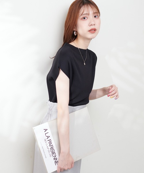 natural couture(ナチュラルクチュール)の「UV&接触冷感ゆるノースリニット(キャミソール・レディース・オフホワイト/ブラック/その他1/ブラウン/ピンク/グリーン・FREE)」の11枚目の写真