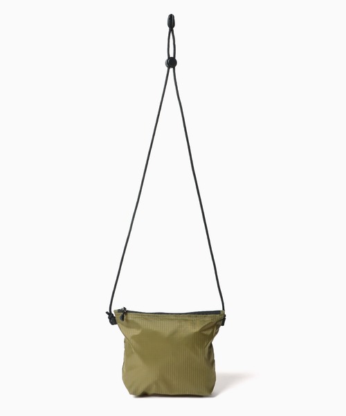 United Athle（ユナイテッドアスレ）の「【UNITED ATHLE】ライトナイロン リップストップ サコッシュ ナイロンポーチ 2026年春夏（ショルダーバッグ・メンズ・オフホワイト/オリーブ/サンドベージュ/ネイビー/ブラック・FREE）」の9枚目の写真