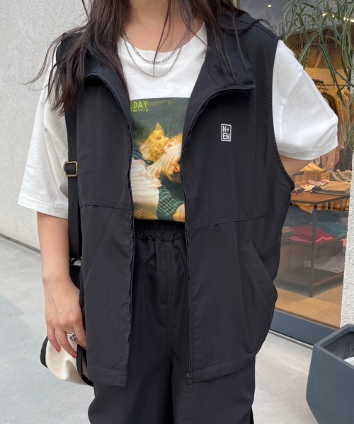 nemne store（ネンネストア）の「【低身長用サイズあり / 調節可能】刺繍入りサイドリボンスタンドネックベスト（ベスト・レディース・グレイッシュベージュ/ブラック/グレー/ピンク・SMALL/MEDIUM）」の18枚目の写真