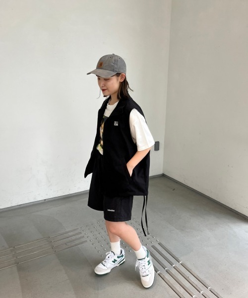 nemne store（ネンネストア）の「【低身長用サイズあり / 調節可能】刺繍入りサイドリボンスタンドネックベスト（ベスト・レディース・グレイッシュベージュ/ブラック/グレー/ピンク・SMALL/MEDIUM）」の8枚目の写真