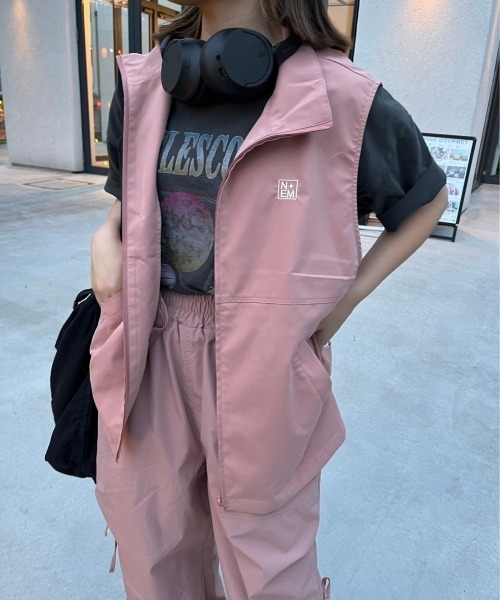 nemne store（ネンネストア）の「【低身長用サイズあり / 調節可能】刺繍入りサイドリボンスタンドネックベスト（ベスト・レディース・グレイッシュベージュ/ブラック/グレー/ピンク・SMALL/MEDIUM）」の16枚目の写真
