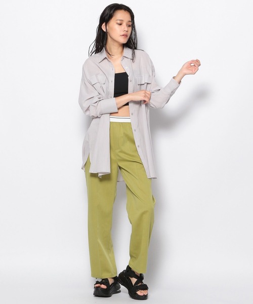 FOREVER 21（フォーエバー トゥエンティーワン）の「【全人類シャツ】ダブルポケットカラーコットンシャツ（シャツ/ブラウス・レディース・ボルドー/グリーン/ブラック/カーキ/シルバー・SMALL/MEDIUM）」の16枚目の写真