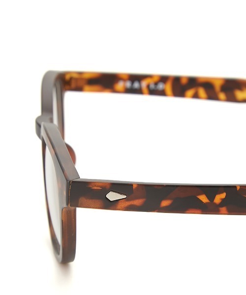 FRAY I.D（フレイアイディー）の「ウェリントンクリアサングラス（サングラス・レディース・ブラウン/ブラック・FREE）」の7枚目の写真