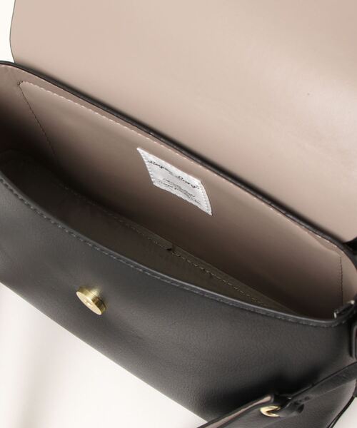 and it_（アンドイット）の「Legato Largo かるいかばんsoft お財布ショルダー（ショルダーバッグ・レディース・ブラック/アイボリー/ブルーグレー/グレイッシュベージュ/オリーブ・FREE）」の9枚目の写真