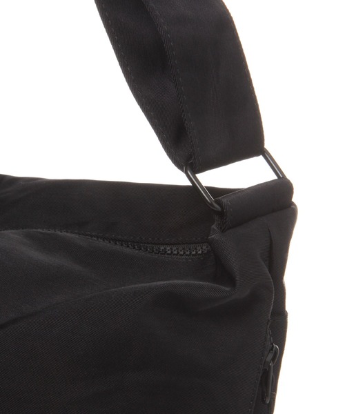 BAYFLOW（ベイフロー）の「ダブルフェイスビッグショルダーバッグ（ショルダーバッグ・メンズ・ブラック/グレー・FREE）」の16枚目の写真