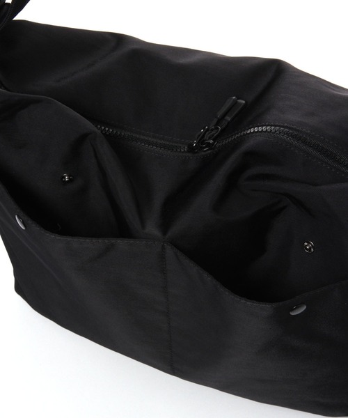 BAYFLOW（ベイフロー）の「ダブルフェイスビッグショルダーバッグ（ショルダーバッグ・メンズ・ブラック/グレー・FREE）」の19枚目の写真