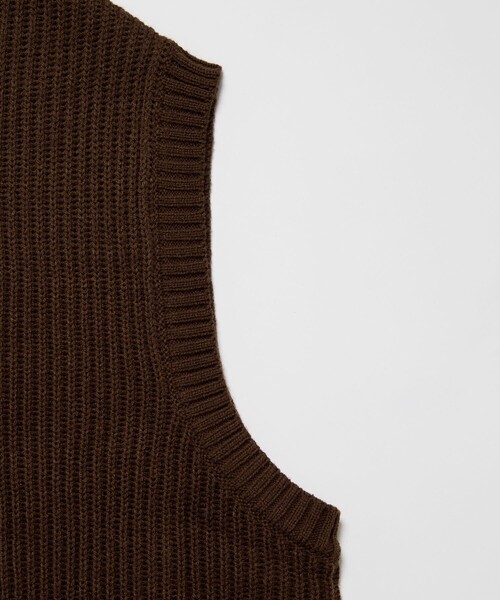 FREAK'S STORE（フリークスストア）の「限定展開 ビッグシルエット 畦編み ハーフジップ ニットベスト/プルオーバー/レイヤード（ベスト・メンズ・ブラウン/ネイビー/ブラック/オリーブ・SMALL/MEDIUM/LARGE）」の8枚目の写真