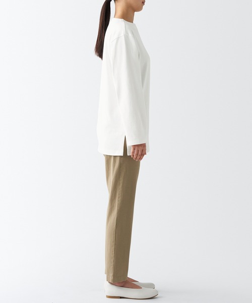 無印良品（ムジルシリョウヒン）の「太番手ボートネック長袖Ｔシャツ（Tシャツ/カットソー・レディース・ライトグリーン系/ダークブラウン系2/レッド系3/グレー系その他/ネイビー系7/チャコールグレー/ホワイト・XL/S/XXL/XS/L/M）」の9枚目の写真