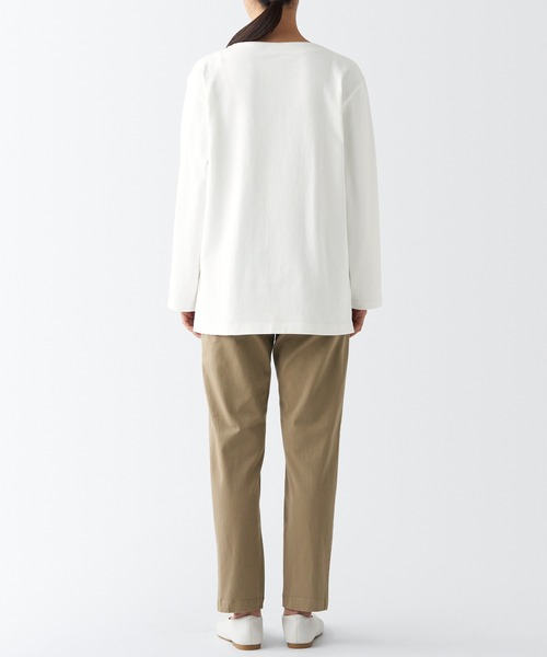 無印良品（ムジルシリョウヒン）の「太番手ボートネック長袖Ｔシャツ（Tシャツ/カットソー・レディース・ライトグリーン系/ダークブラウン系2/レッド系3/グレー系その他/ネイビー系7/チャコールグレー/ホワイト・XL/S/XXL/XS/L/M）」の10枚目の写真