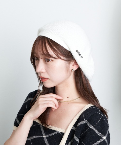 Chico(チコ)の「ピンバッチ付ファーベレー帽(ハンチング/ベレー帽・レディース・ブラック/アイボリー/グレー・FREE)」の20枚目の写真