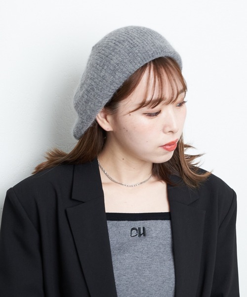 Chico(チコ)の「ピンバッチ付ファーベレー帽(ハンチング/ベレー帽・レディース・ブラック/アイボリー/グレー・FREE)」の16枚目の写真