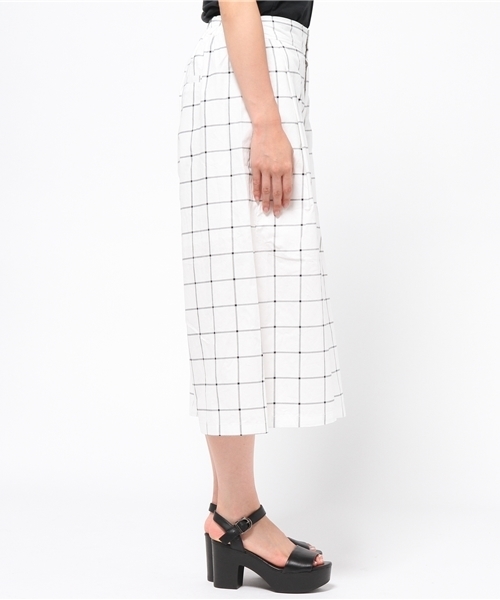 CIAOPANIC TYPY(チャオパニックティピー)の「ウィンドペンガウチョパンツ(その他パンツ・レディース・オフホワイト/ネイビー・MEDIUM/SMALL)」の4枚目の写真