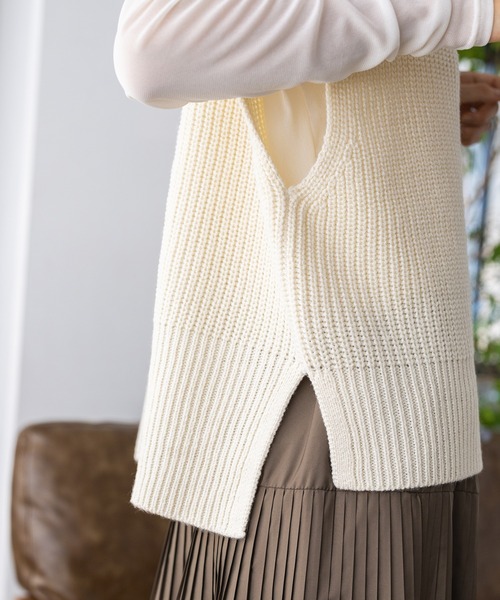 hunch（ハンチ）の「ハーフジップニットベスト（ベスト・レディース・オフホワイト/モカ/ブラック/パープル・FREE）」の14枚目の写真