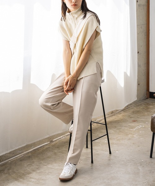 hunch（ハンチ）の「ハーフジップニットベスト（ベスト・レディース・オフホワイト/モカ/ブラック/パープル・FREE）」の5枚目の写真