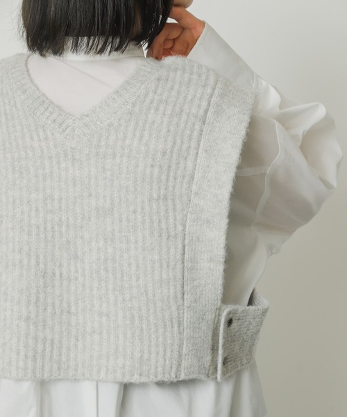 ニット セーター 2WAY SHORTVEST LAYERED KNIT/2WAYショートベストレイヤードニット レディース もちもち2wayハイネックショートケーブルニットベスト | BLATE