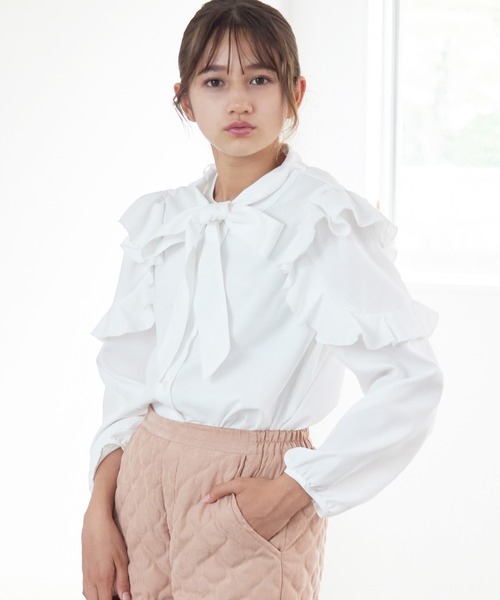 Amourire girl（アムリールガール）の「フリルデザイン ボウタイブラウス(130cm～150cm)（シャツ/ブラウス・キッズ・オフホワイト/サックスブルー・150cm/130cm/140cm）」の8枚目の写真