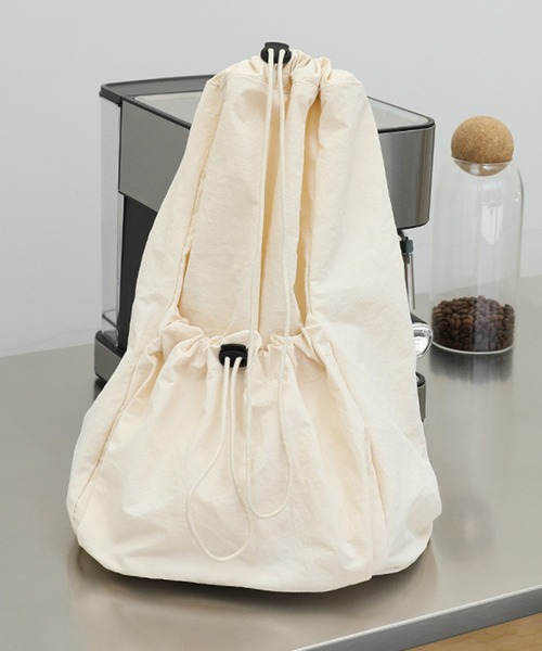 DAY CLOSET（デイ クローゼット）の「A4収納スリングワンショルダーバッグ（ショルダーバッグ・レディース・ベージュ/ブラック/アイボリー/カーキ・ONE SIZE）」の7枚目の写真