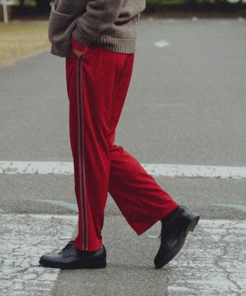 WHIMSIC（ウィムジック）の「【UNISEX/新色追加】サイドライントラックパンツ（その他パンツ・メンズ・ベージュ/ネイビー/ブラウン/ブラック/ブルー/レッド・FREE）」の7枚目の写真