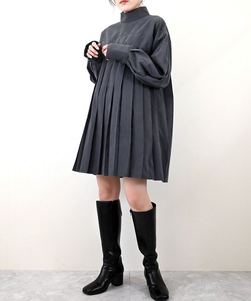 STYLEBLOCK(スタイルブロック)の「プリーツチュニックブラウス(チュニック・レディース・チャコールグレー/ブラック/ライトベージュ・M)」の3枚目の写真