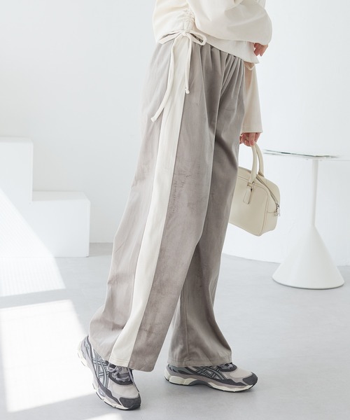 ECRIRE（エクリール）の「ベロアサイドラインパンツ（その他パンツ・レディース・ブラック/ベージュ/グレー・M）」の17枚目の写真