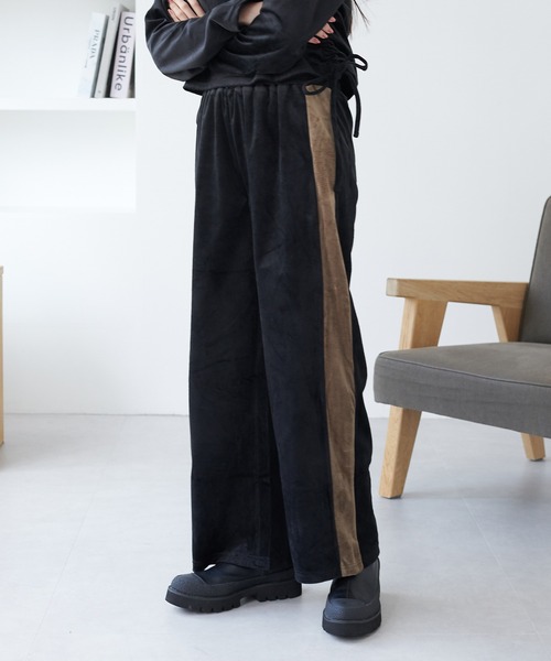 ECRIRE（エクリール）の「ベロアサイドラインパンツ（その他パンツ・レディース・ブラック/ベージュ/グレー・M）」の20枚目の写真