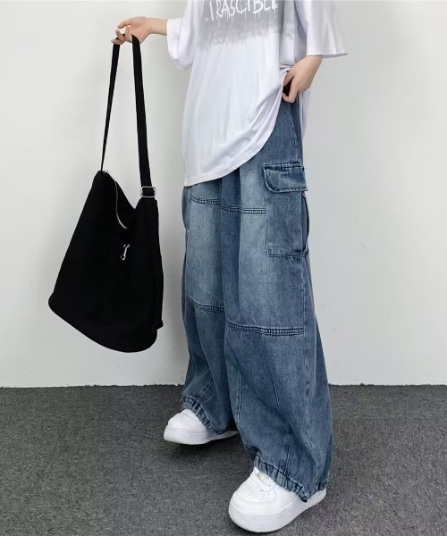 B.R.U(ブル)の「ダブルニードローコードカーゴデニムパンツ(カーゴパンツ・メンズ・ブラック/ブルー・L/M)」の8枚目の写真