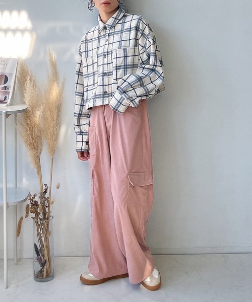 AS KNOW AS plus（アズノゥアズプラス）の「☆コールワイドカーゴパンツ（カーゴパンツ・レディース・アイボリー/ピンク/チャコールグレー・FREE）」の5枚目の写真