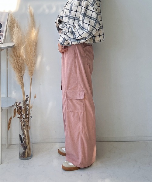 AS KNOW AS plus（アズノゥアズプラス）の「☆コールワイドカーゴパンツ（カーゴパンツ・レディース・アイボリー/ピンク/チャコールグレー・FREE）」の12枚目の写真