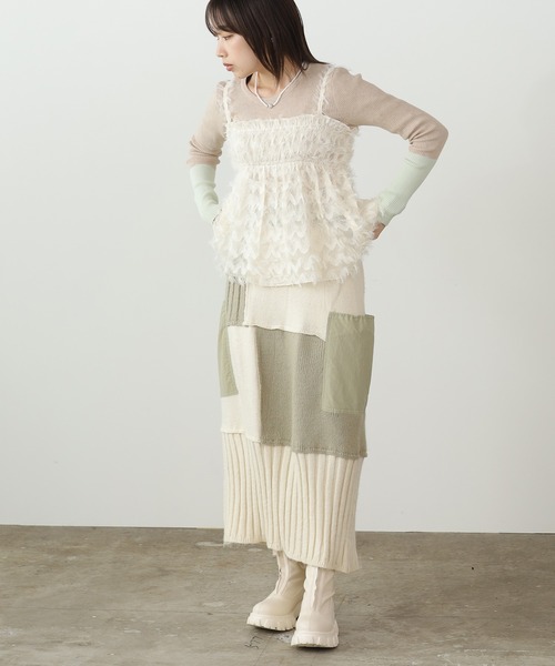 AO2（アオズ）の「Feather camisole / フェザーキャミ ビスチェ（キャミソール・レディース・ホワイト/グリーン・FREE）」の3枚目の写真