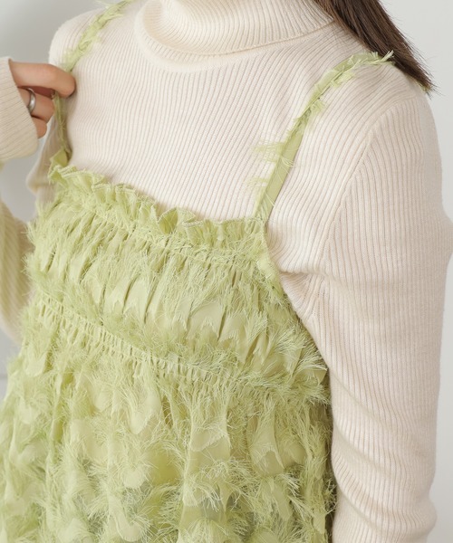 AO2（アオズ）の「Feather camisole / フェザーキャミ ビスチェ（キャミソール・レディース・ホワイト/グリーン・FREE）」の12枚目の写真