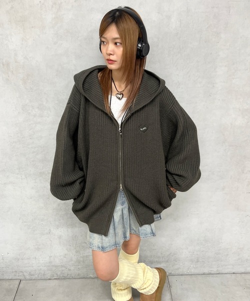 who'swhogallery/ハートワッペンフルジップパーカー/定価9,900 WHO'S WHO gallery（フーズフーギャラリー）の「【SLOPPY