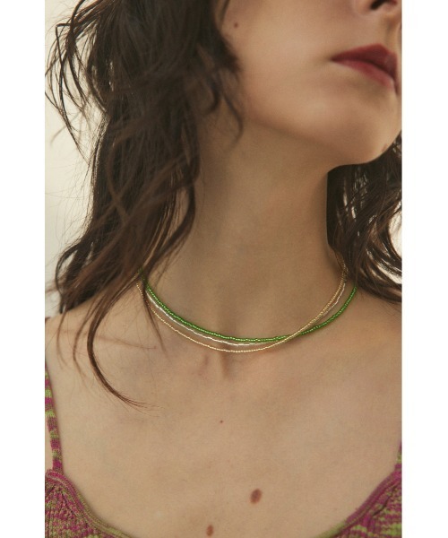 BLACK BY MOUSSY(ブラックバイマウジー)の「small beads necklace(スモールビーズネックレス)(ネックレス・レディース・ブラウン/グリーン・FREE)」の6枚目の写真