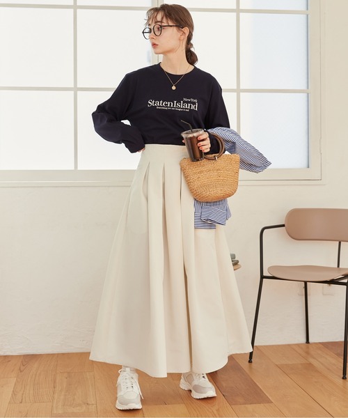 ANGIE(アンジー)の「ハイウエストタックフレアスカート(スカート・レディース・アイボリー/ブラック/カーキ/ダークグレー・FREE)」の2枚目の写真