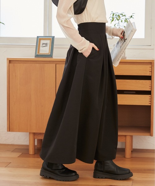 ANGIE(アンジー)の「ハイウエストタックフレアスカート(スカート・レディース・アイボリー/ブラック/カーキ/ダークグレー・FREE)」の18枚目の写真