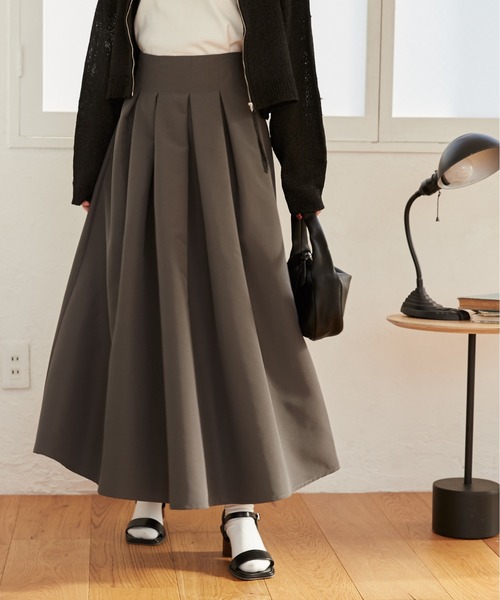 ANGIE(アンジー)の「ハイウエストタックフレアスカート(スカート・レディース・アイボリー/ブラック/カーキ/ダークグレー・FREE)」の20枚目の写真