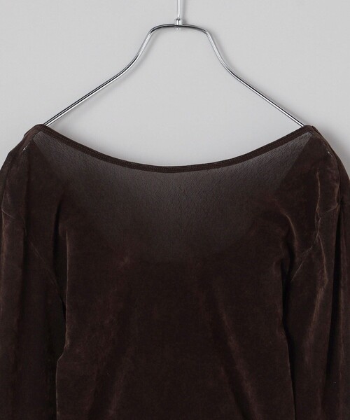 MONOHA バックオープン ダークグレー トップス セール】シアー ベロア調 バックオープントップス（Tシャツ