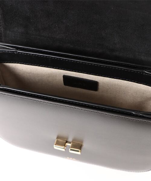 A.P.C.（アーペーセー）の「SAC GRACE SMALL  24P（ショルダーバッグ・レディース・カーキ/ブラック・ONESIZE）」の4枚目の写真