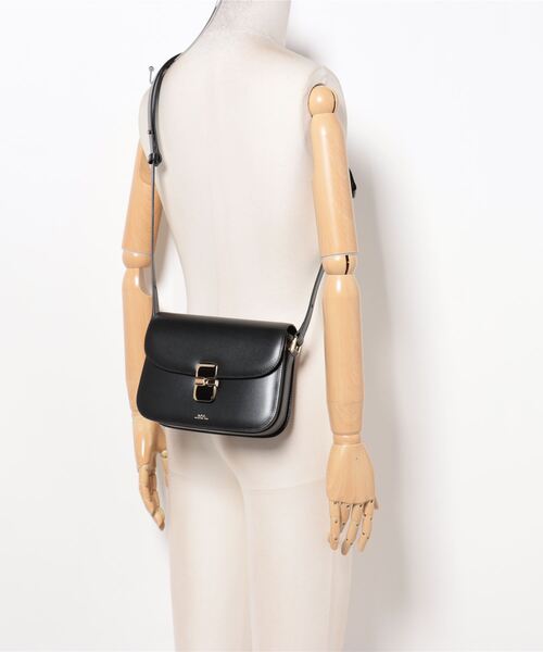 A.P.C.（アーペーセー）の「SAC GRACE SMALL  24P（ショルダーバッグ・レディース・カーキ/ブラック・ONESIZE）」の5枚目の写真