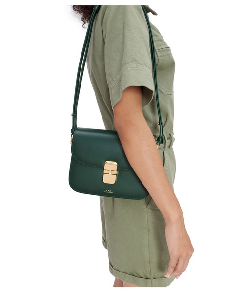 A.P.C.（アーペーセー）の「SAC GRACE SMALL  24P（ショルダーバッグ・レディース・カーキ/ブラック・ONESIZE）」の2枚目の写真